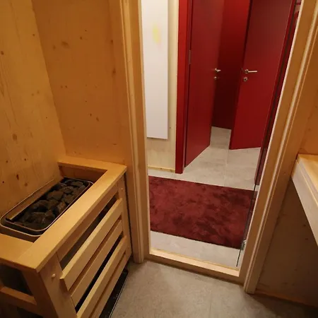 Auszeit Ferienhaus Fur 6 Personen ,mit Grosser Terrasse Und Panoramablick, -a1 Haus 436 A Links- Holiday home Turracher Hoehe
